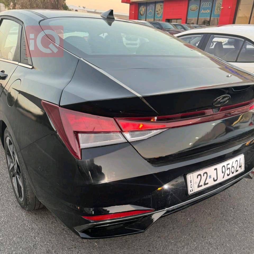 هیوندای ئەلەنترا